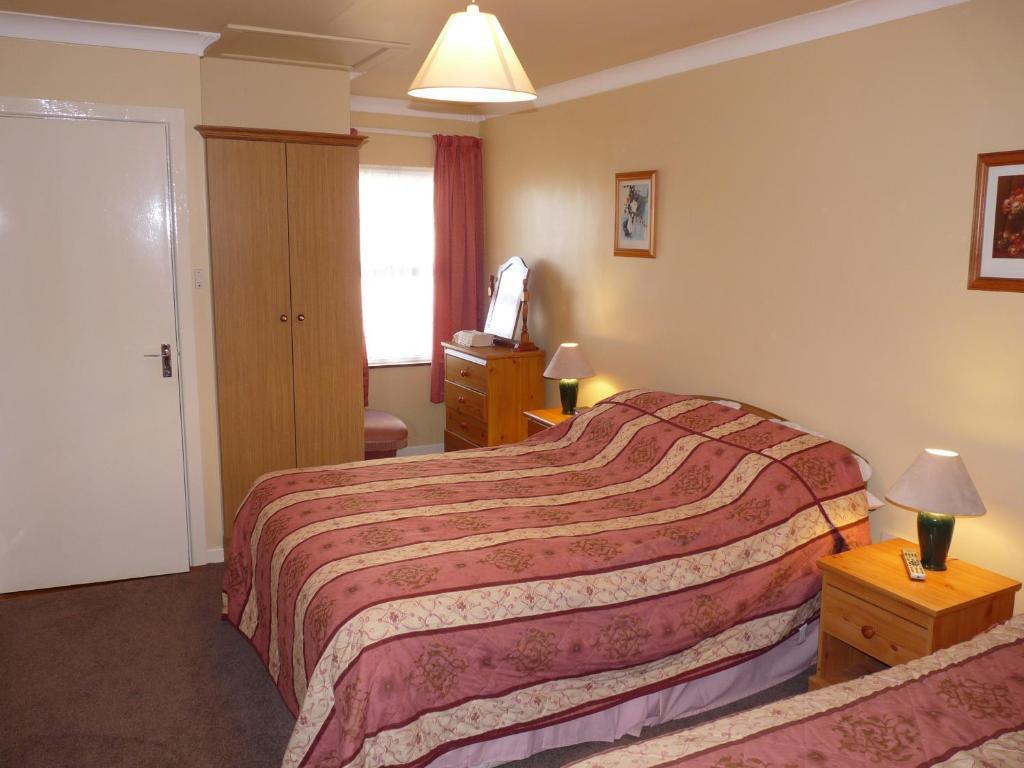 The Mill Bar Bed & Breakfast Athlone Room photo