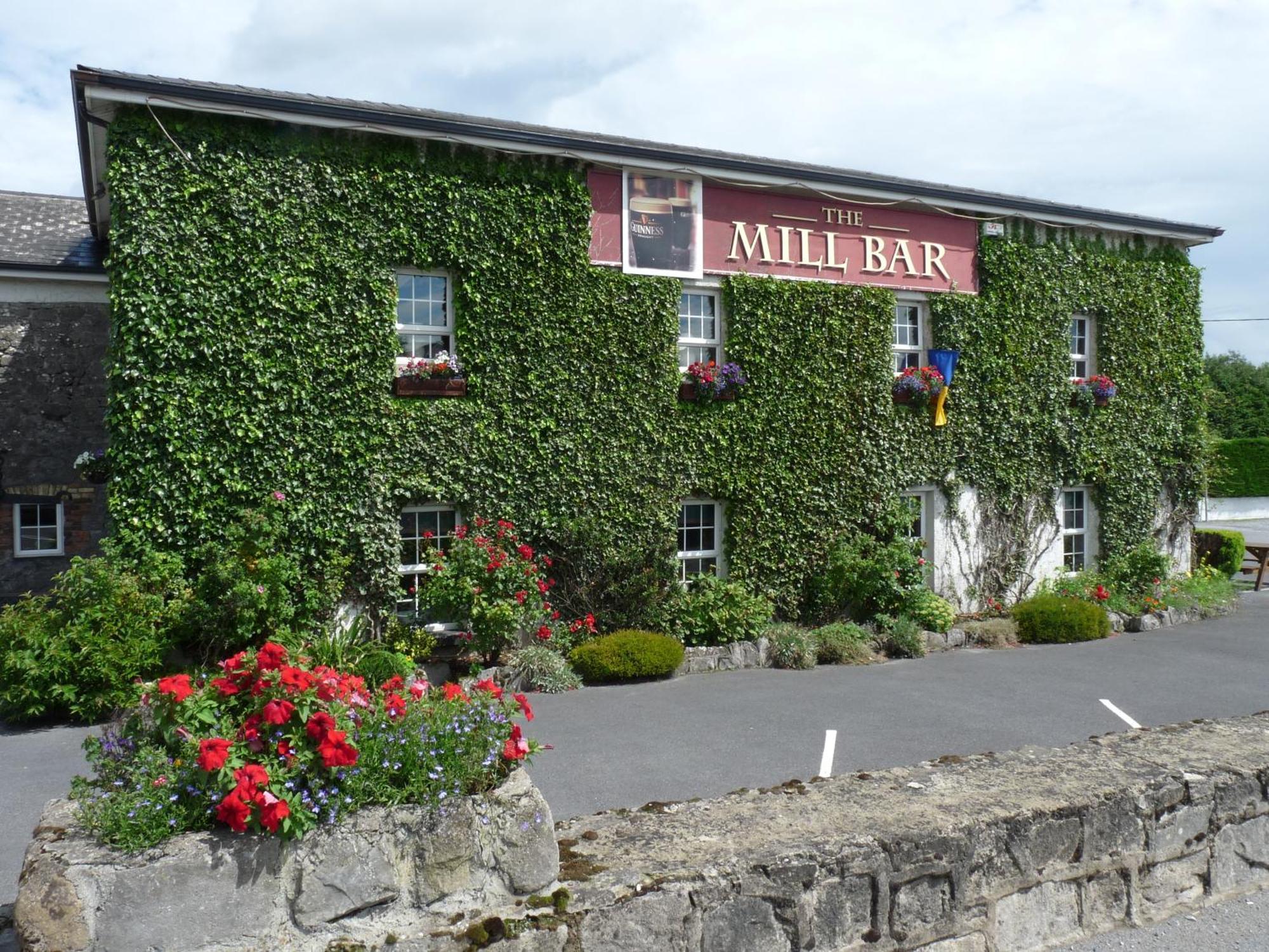 The Mill Bar Bed & Breakfast Athlone Exterior photo